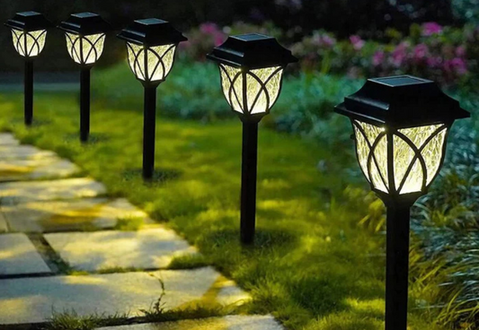 Why is Low-Effort Outdoor Decor Popular Among Modern Families?